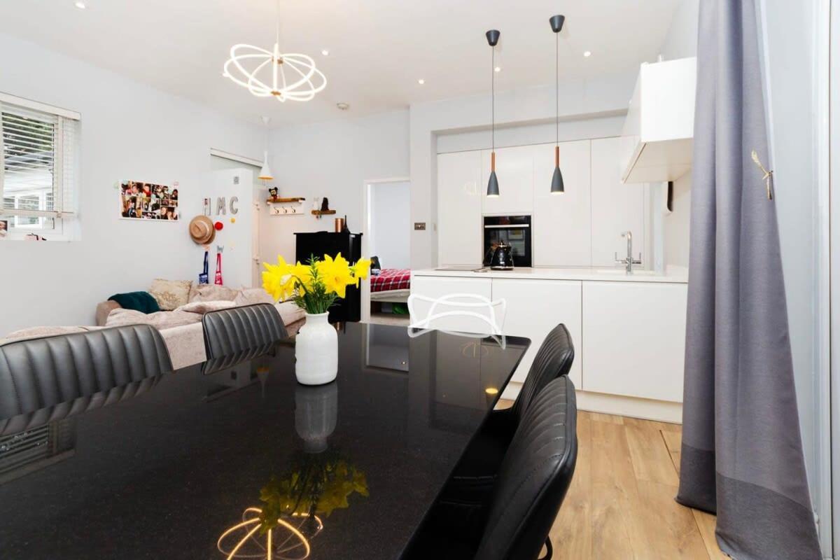 Charming Ground Floor 1 Bedroom Flat In Twickenham