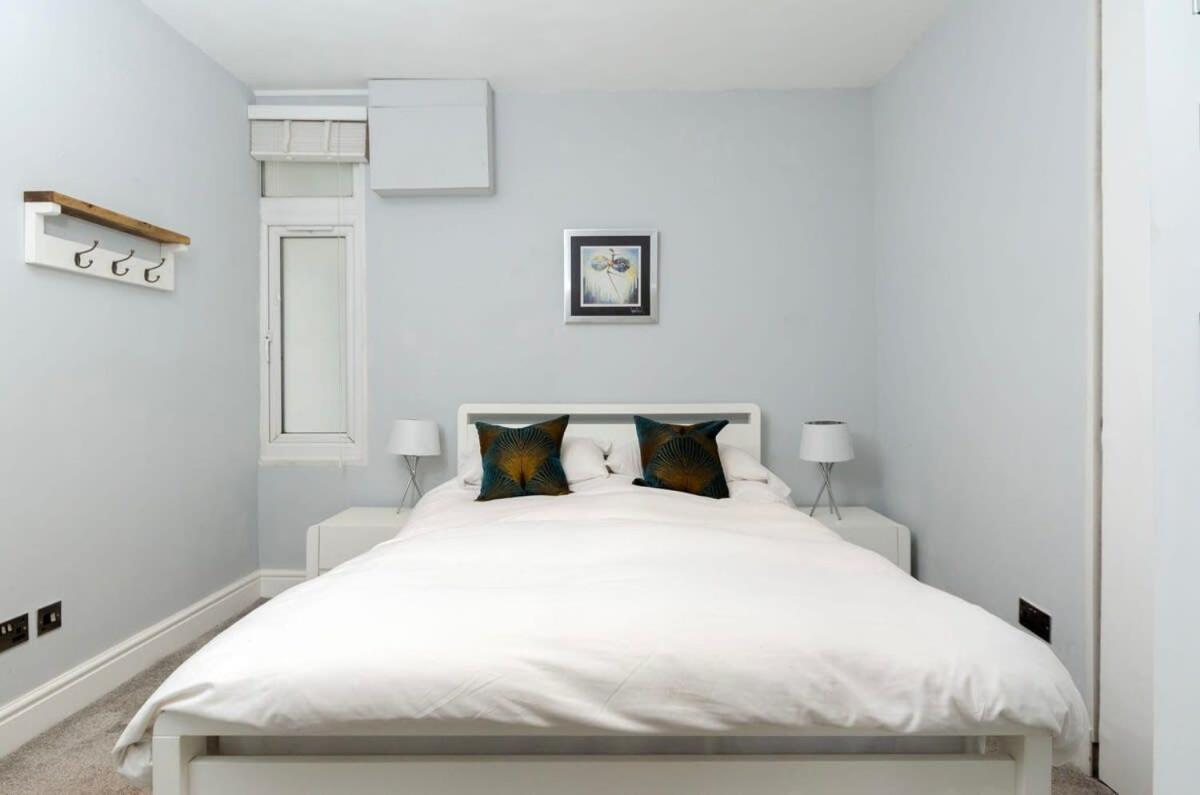 Charming Ground Floor 1 Bedroom Flat In Apartment